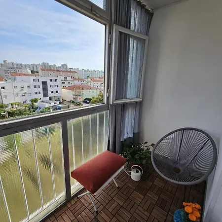 Sunny Split